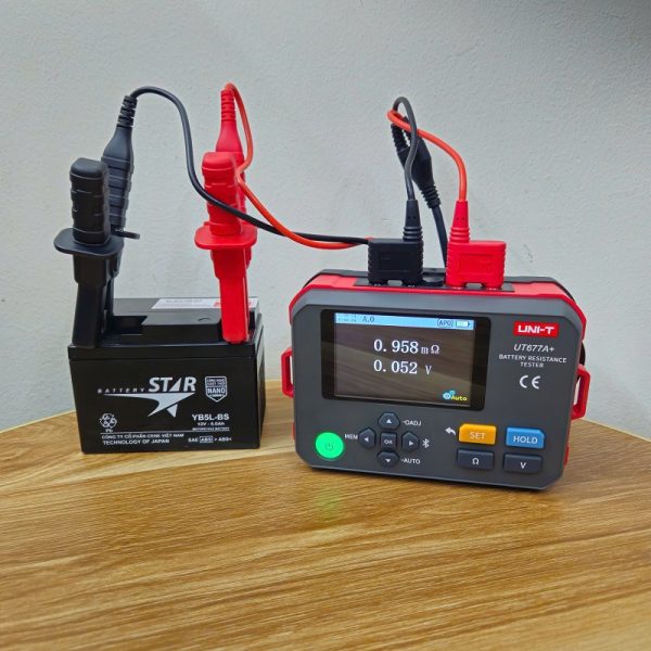 Máy đo nội trở pin sạc, ắc quy Uni-T UT677A+