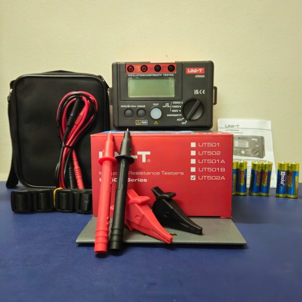Máy đo điện trở cách điện UNI-T UT502A