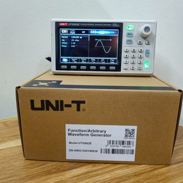 Máy phát xung 60MHz Uni-T UTG962E Chính Hãng