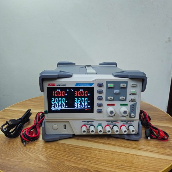 Nguồn 1 chiều tuyến tính 3 kênh Uni-T UDP3303C