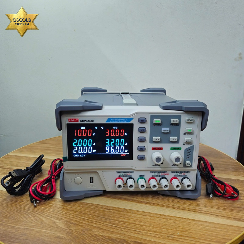Nguồn 1 chiều tuyến tính 3 kênh Uni-T UDP3303C