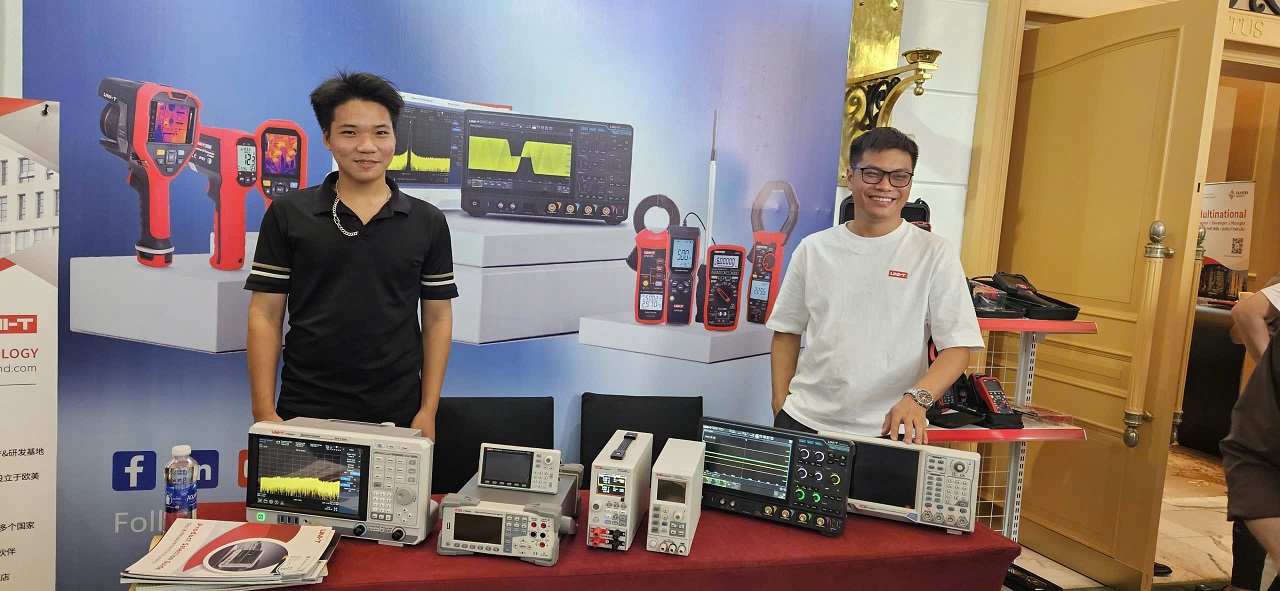 Gian hàng giới thiệu sản phẩm của QSGOLD và UNI-T tại VNIREF 2025